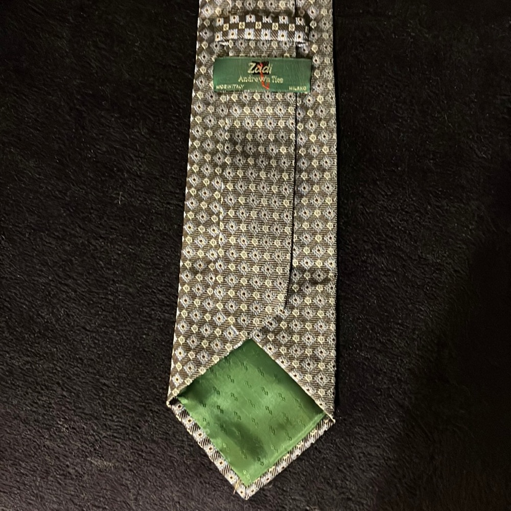 Zadi Tie